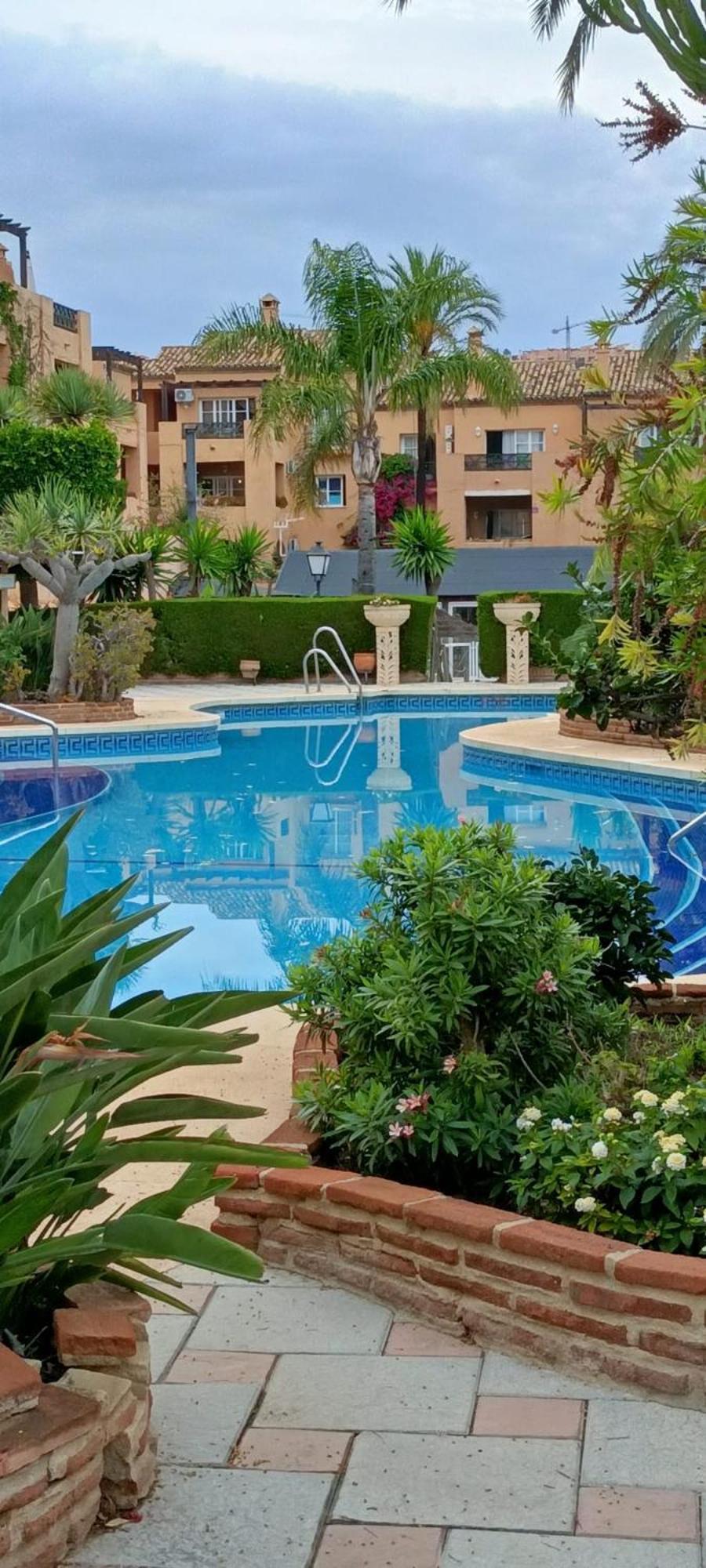 Апартаменты Riviera Del Sol Piscinas Playas Y Golf Малага Экстерьер фото